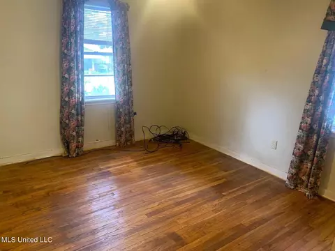 1535 Gilmore St, Jackson, MS 39203 photo 5