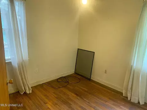 1535 Gilmore St, Jackson, MS 39203 photo 9