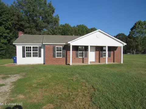 1200 Sparks Rd, Lake Cormorant, MS 38641