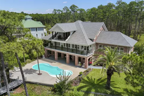 6213 Ascot Dr, Biloxi, MS 39532