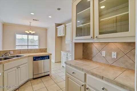 307 Pinecone Cv, Brandon, MS 39047 photo 10