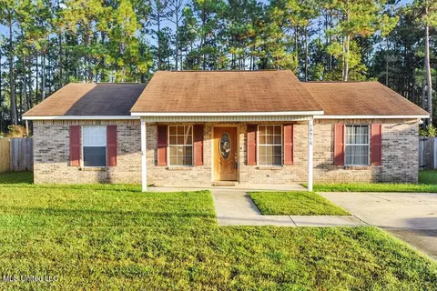 14916 Pine Blvd, Ocean Springs, MS 39565
