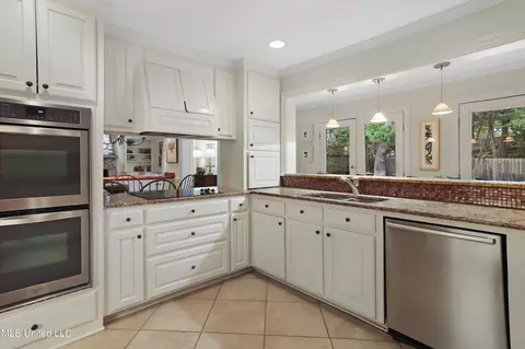 Kitchen - 102 N Meadows Pl, Jackson, MS 39211 photo 1 of 3