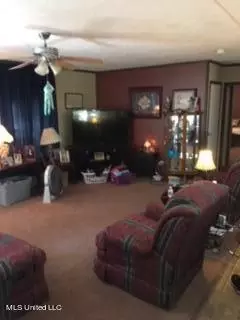 215 Pickering Rd, Florence, MS 39073 photo 3