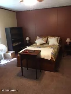 215 Pickering Rd, Florence, MS 39073 photo 8
