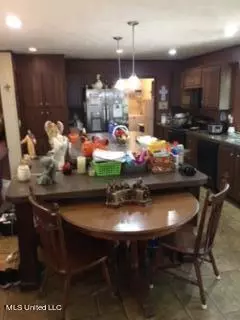 215 Pickering Rd, Florence, MS 39073 photo 6