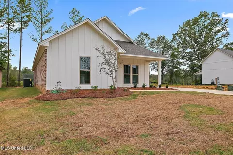 876 Long Leaf Cir, Brandon, MS 39042 photo 2