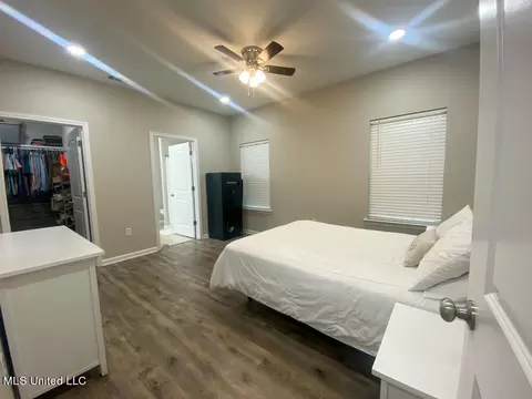 579 S Pine St, Lucedale, MS 39452 photo 10