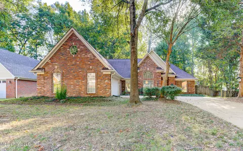 5814 Morganton Dr, Olive Branch, MS 38654