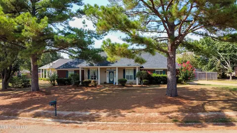 102 Brook Glade, Clinton, MS 39056 photo 2