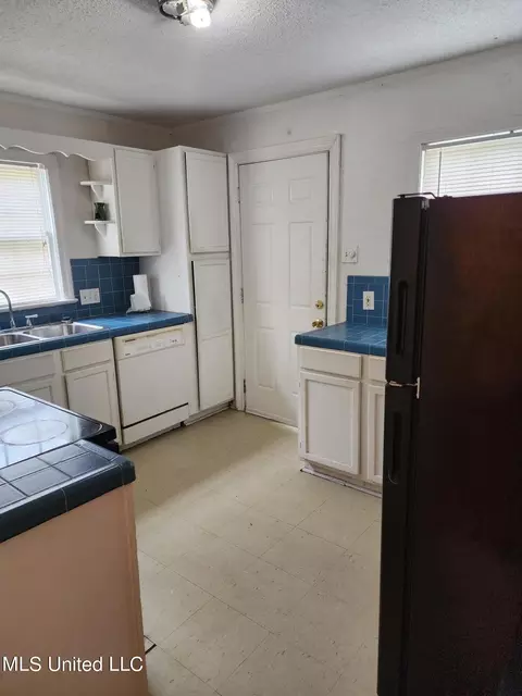 4839 Sheridan Dr, Jackson, MS 39206 photo 13