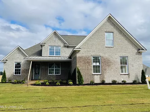 3926 Fieldstream Dr, Olive Branch, MS 38654