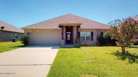 10875 Chapelwood Dr, Gulfport, MS 39503