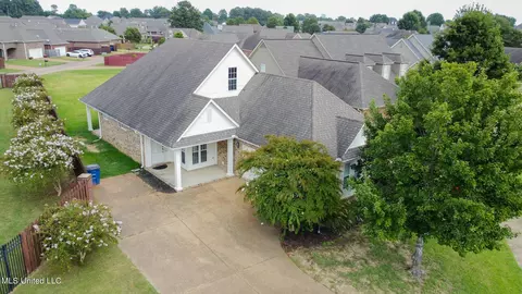 7324 E Wind Park Dr, Olive Branch, MS 38654 photo 3