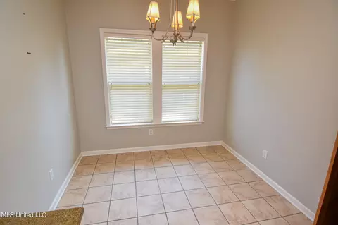 7324 E Wind Park Dr, Olive Branch, MS 38654 photo 12