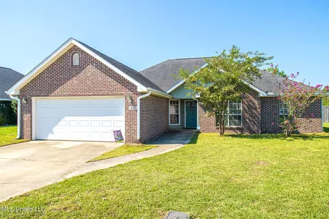 467 Pinecrest Cir, Long Beach, MS 39560