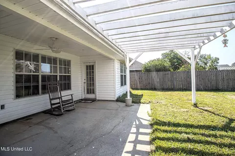 467 Pinecrest Cir, Long Beach, MS 39560 photo 17