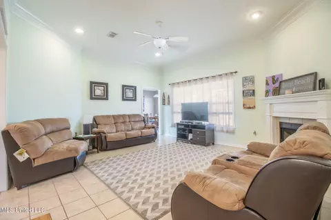467 Pinecrest Cir, Long Beach, MS 39560 photo 5