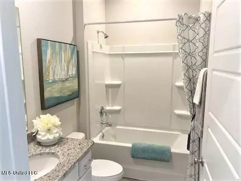 Bath - 8014 Crawford Dr, Long Beach, MS 39560 photo 1 of 6