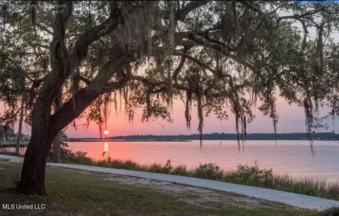View/Area - 8014 Crawford Dr, Long Beach, MS 39560 photo 2 of 2