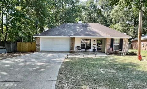 827 Beechwood Cv, Richland, MS 39218