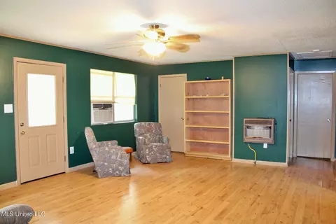 137 Edmond Rd, Lucedale, MS 39452 photo 3