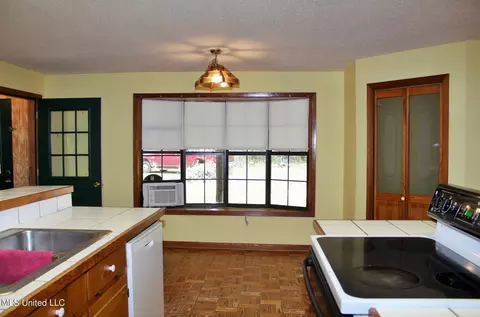 137 Edmond Rd, Lucedale, MS 39452 photo 7