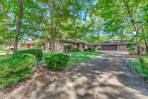 5944 Holbrook Dr, Jackson, MS 39206 photo 3