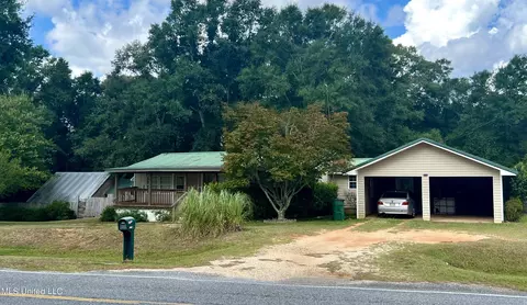 1593 Winborn Chapel Rd, Lucedale, MS 39452