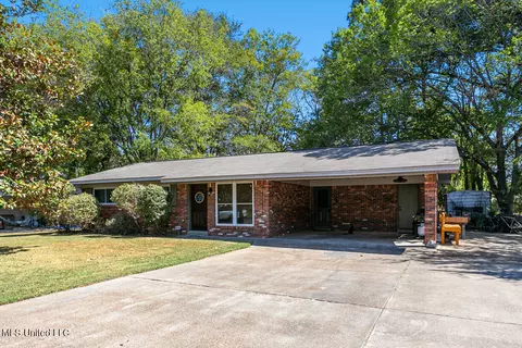 158 Greer Dr, Pearl, MS 39208