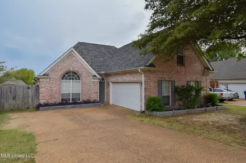 7935 Allendale Cv, Olive Branch, MS 38654
