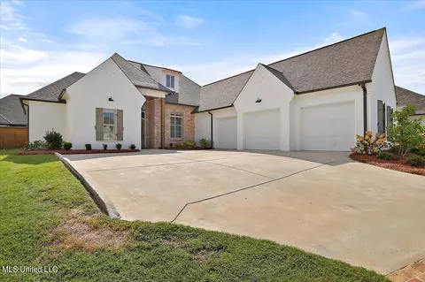 1206 Jade Cv, Flowood, MS 39232