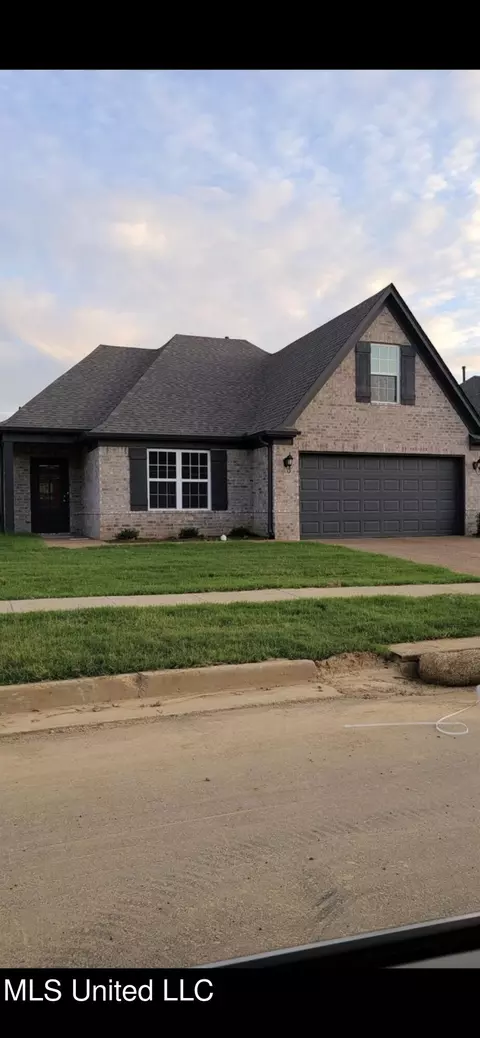 1235 Mcmillan Rd, Southaven, MS 38671