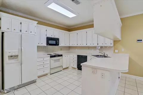 156 Pavilion Dr, Brandon, MS 39042 photo 9