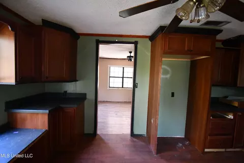 2173 Crossroads Rd, Lucedale, MS 39452 photo 9