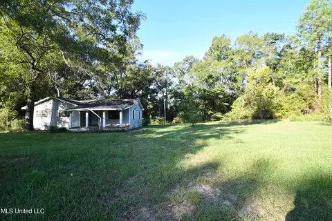 2173 Crossroads Rd, Lucedale, MS 39452 photo 3