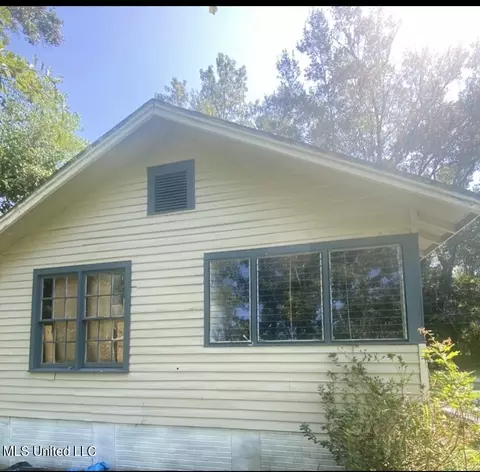 3101 Dantzler St, Moss Point, MS 39563 photo 3