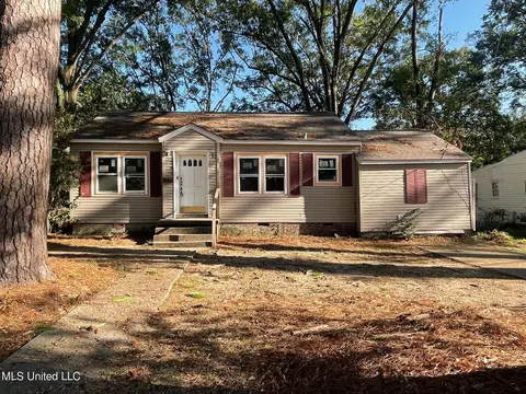 542 Broadmoor Dr, Jackson, MS 39206