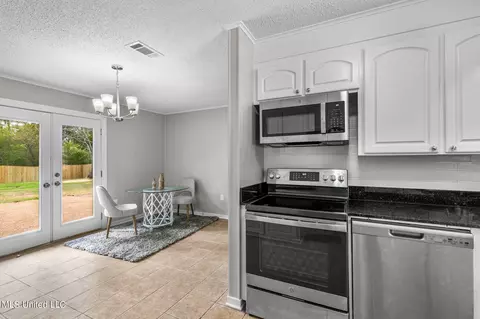 304 Bomar St, Brandon, MS 39042 photo 10