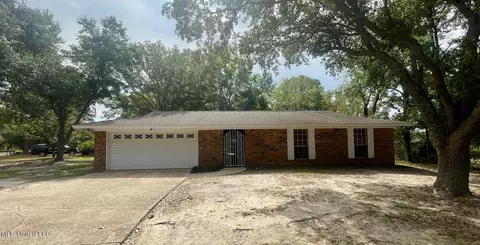 6016 Switzer Cv, Ocean Springs, MS 39564