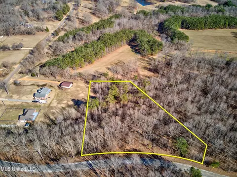 Magnolia Circle, Sarah, MS 38665