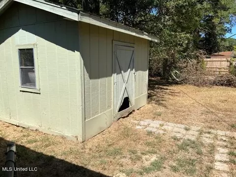 1664 Westbrook Rd, Jackson, MS 39211 photo 2