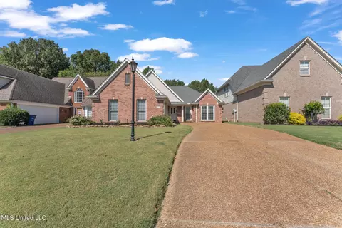 6375 Cheyenne Dr, Olive Branch, MS 38654