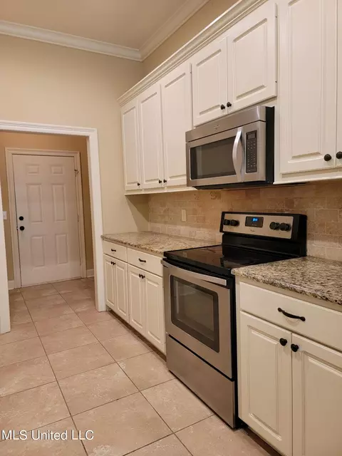 101 Trailbridge Bnd, Canton, MS 39046 photo 10