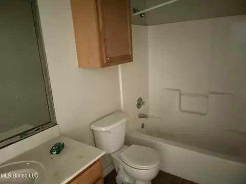 136 Brooklynn St, Byram, MS 39272 photo 5