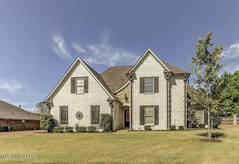 2984 S Cherry Dr, Southaven, MS 38672