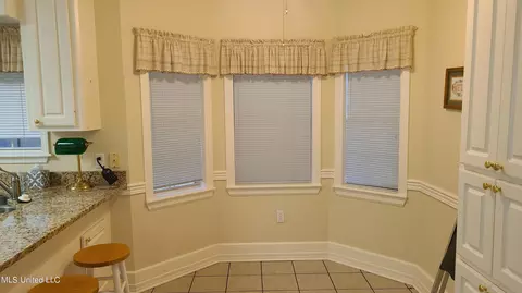 300 Colonial Dr, Madison, MS 39110 photo 12