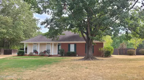 300 Colonial Dr, Madison, MS 39110 photo 3
