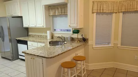 300 Colonial Dr, Madison, MS 39110 photo 10
