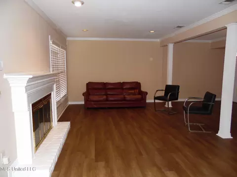 4215 Roxbury Rd, Jackson, MS 39211 photo 6